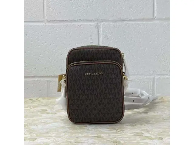Morral monogramiado Marron Michael Kors 